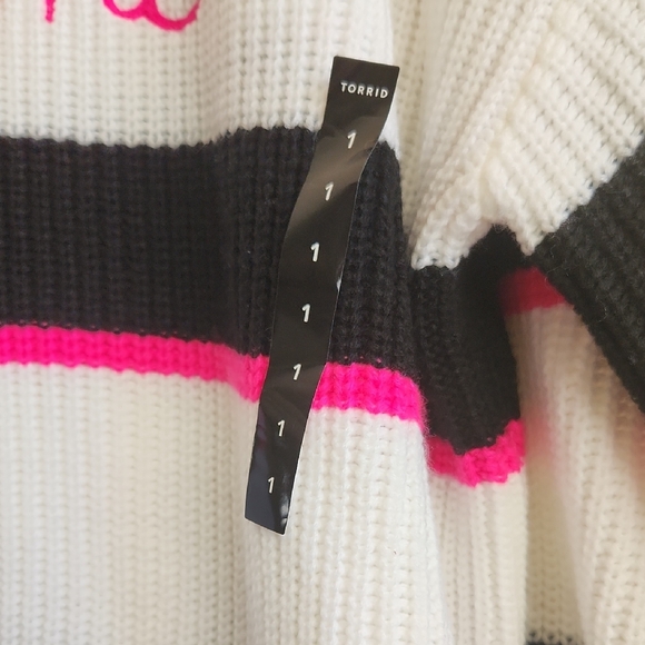 Torrid Black/White/Pink Striped Sweater 1X. PTP Is 26', Length 28'. - Picture 4 of 4